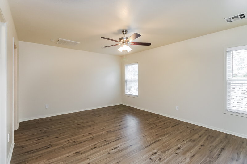 2,130/Mo, 5710 S 21st Pl Phoenix, AZ 85040 Misc View 6