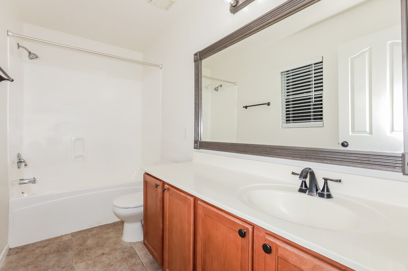 1,595/Mo, 2584 E San Manuel RD San Tan Valley, AZ 85143 Main Bathroom View