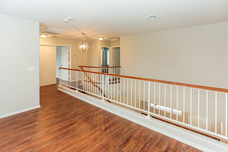 2,210/Mo, 2817 S 63rd Dr Phoenix, AZ 85043 Family Room View 2
