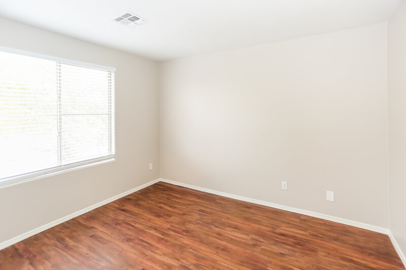 2,210/Mo, 2817 S 63rd Dr Phoenix, AZ 85043 Bedroom View