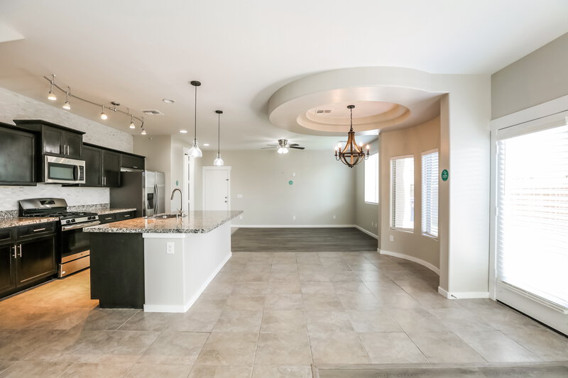 2,585/Mo, 14922 W Valentine St Surprise, AZ 85379 Dining Room View