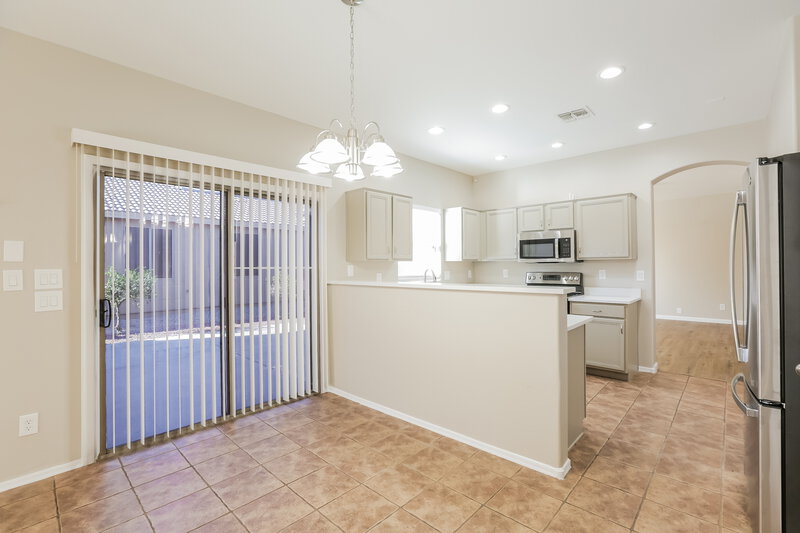 2,345/Mo, 1415 E Gary Way Phoenix, AZ 85042 Dining Room View