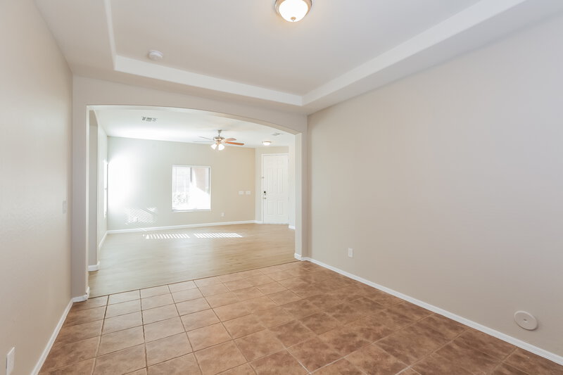 2,345/Mo, 1415 E Gary Way Phoenix, AZ 85042 Family Room View 2