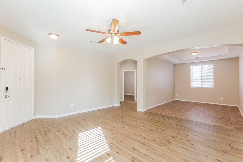 2,345/Mo, 1415 E Gary Way Phoenix, AZ 85042 Sitting Room View