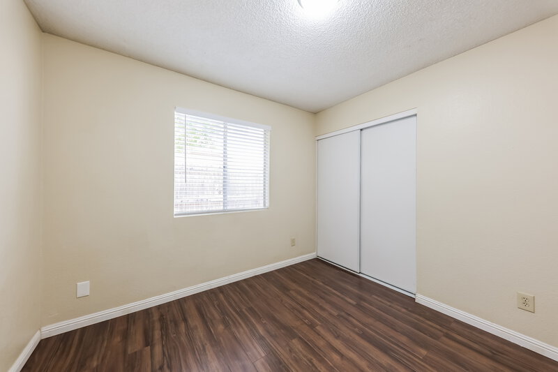 1,725/Mo, 4774 W Menadota Dr Glendale, AZ 85308 Bedroom View 2