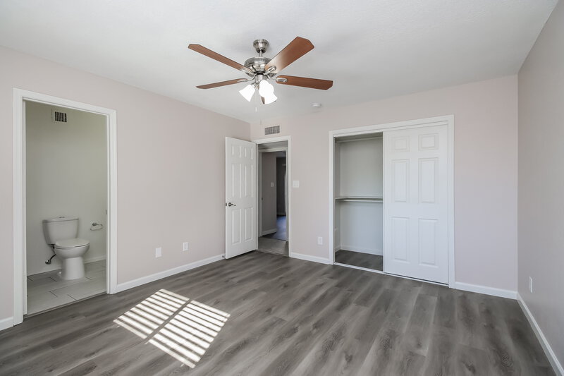 2,000/Mo, 17337 E Oro Grande Dr Fountain Hills, AZ 85268 Main Bedroom View 2