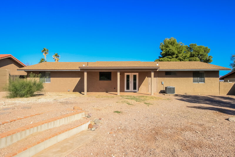 2,000/Mo, 17337 E Oro Grande Dr Fountain Hills, AZ 85268 Rear View 2