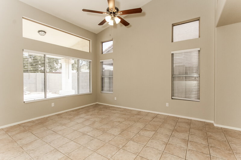 2,825/Mo, 39 N Rock St Gilbert, AZ 85234 Main Bedroom View