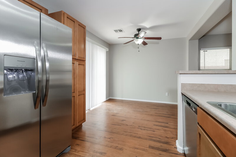 1,955/Mo, 11560 W Purdue Ave Youngtown, AZ 85363 Kitchen View 2