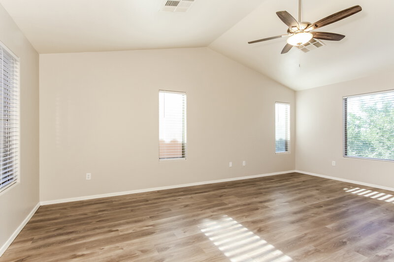 2,180/Mo, 9384 W Payson Rd Tolleson, AZ 85353 Main Bedroom View