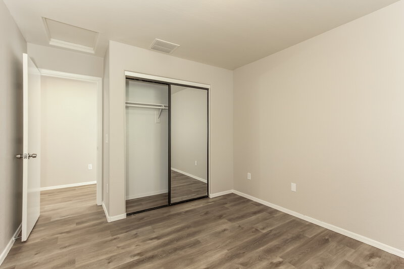 2,180/Mo, 9384 W Payson Rd Tolleson, AZ 85353 Bedroom View