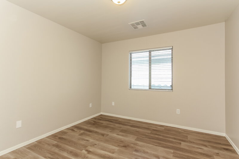 2,180/Mo, 9384 W Payson Rd Tolleson, AZ 85353 Bedroom View 2