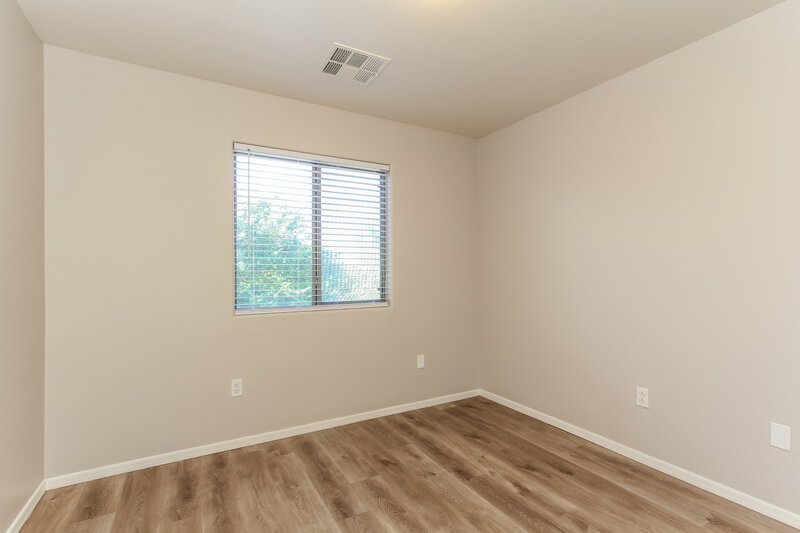 2,180/Mo, 9384 W Payson Rd Tolleson, AZ 85353 Bedroom View 3