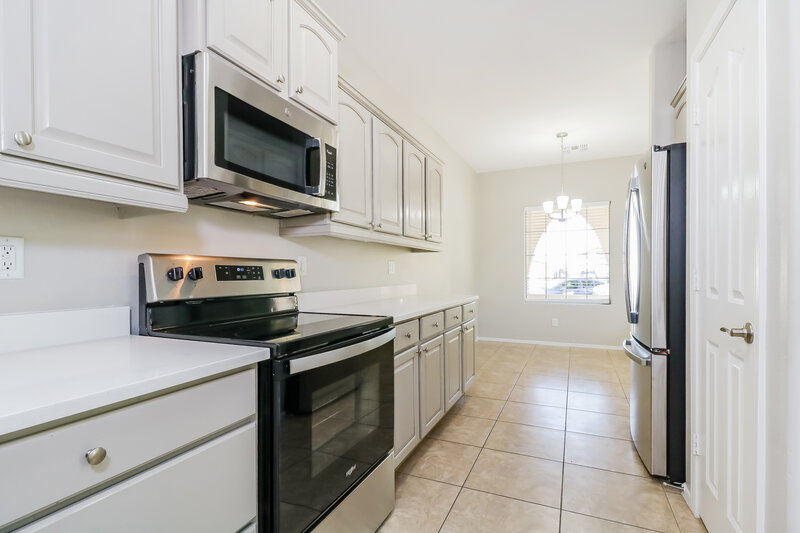 1,970/Mo, 17043 W Zuni ST Goodyear, AZ 85338 Kitchen View