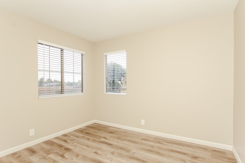 2,815/Mo, 17183 N 53rd Ave Glendale, AZ 85308 Bedroom View 4