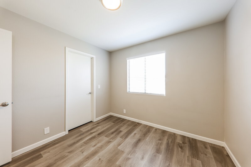 2,385/Mo, 17183 N 53rd Ave Glendale, AZ 85308 Bedroom View 2