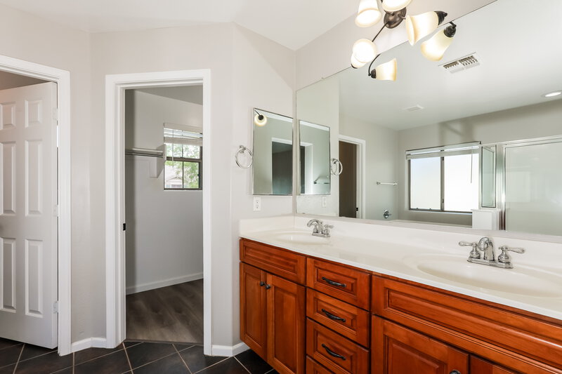 2,335/Mo, 2973 E Dublin St Gilbert, AZ 85295 Bathroom View 2