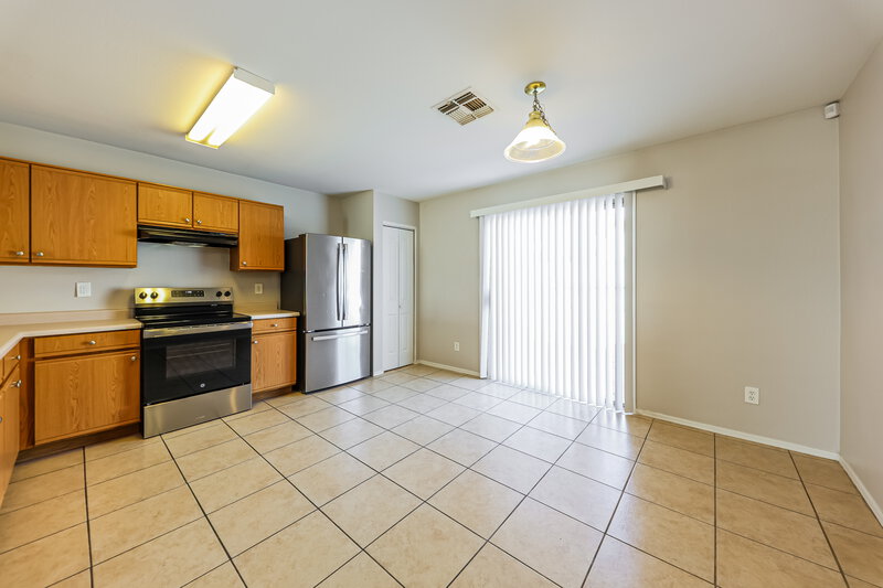 1,675/Mo, 11834 W Corrine Dr El Mirage, AZ 85335 Dining Room View