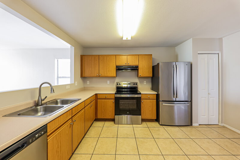 1,675/Mo, 11834 W Corrine Dr El Mirage, AZ 85335 Kitchen View