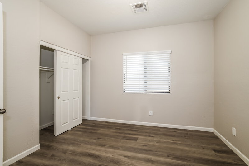2,075/Mo, 2558 W Lynne Ln Phoenix, AZ 85041 Bedroom View