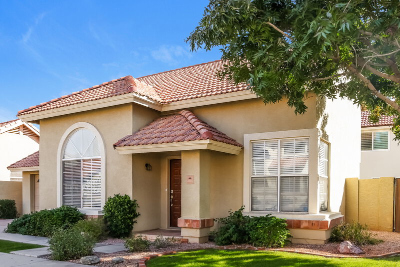 2,115/Mo, 3805 E Ironwood Dr Phoenix, AZ 85044 Front View