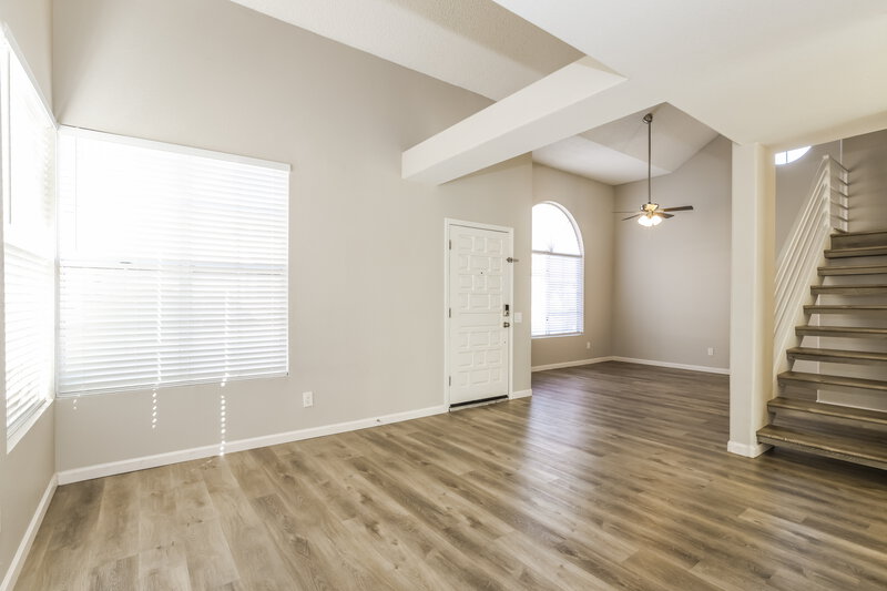 2,115/Mo, 3805 E Ironwood Dr Phoenix, AZ 85044 Living Room View