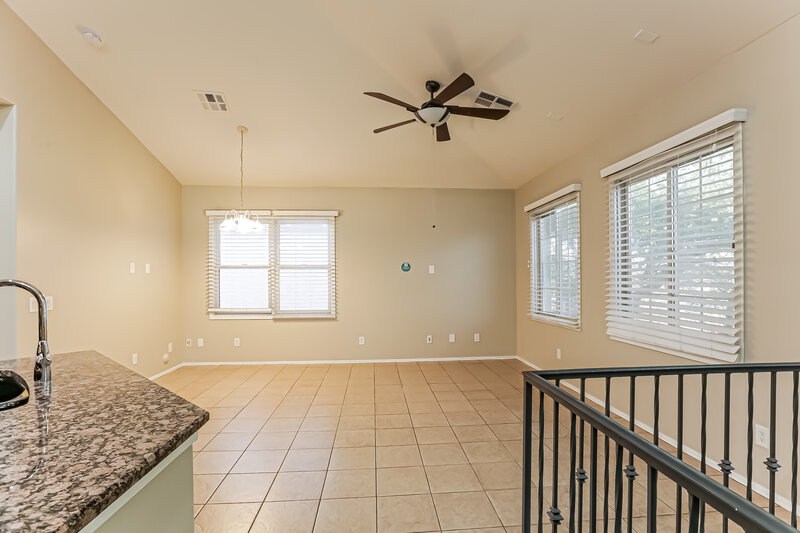 2,025/Mo, 2121 E Huntington Dr Phoenix, AZ 85040 Living Room View 3