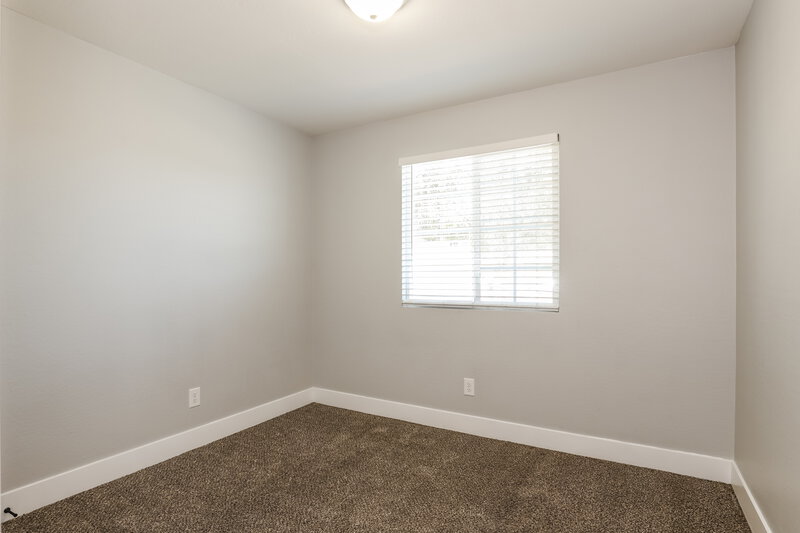 2,085/Mo, 3865 W Gaby Rd Phoenix, AZ 85041 Bedroom View 2