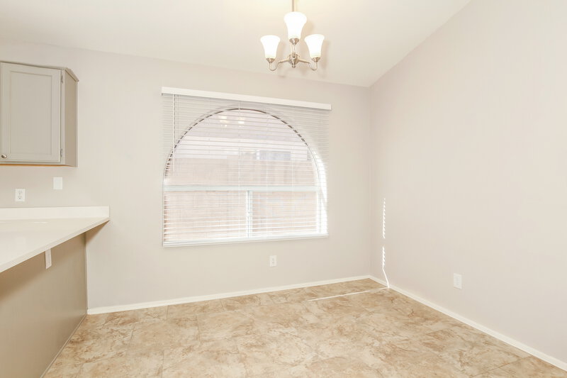 2,025/Mo, 9830 W Runion Dr Peoria, AZ 85382 Dining Room View