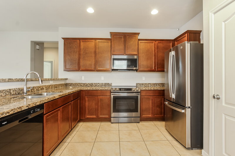 1,825/Mo, 24580 W Sheraton Ln Buckeye, AZ 85326 Kitchen View