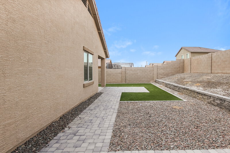 1,825/Mo, 24580 W Sheraton Ln Buckeye, AZ 85326 Rear View