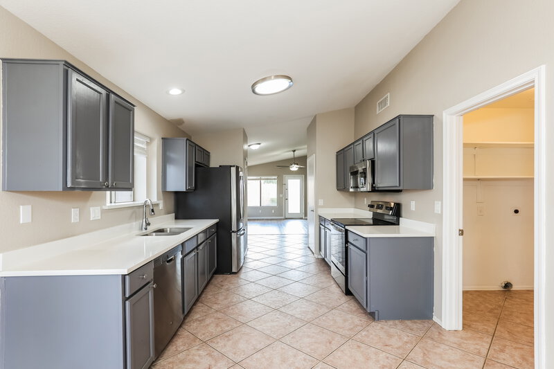 2,430/Mo, 2267 E Arabian Dr Gilbert, AZ 85296 Kitchen View 2