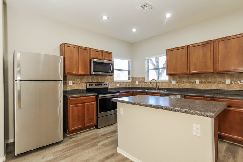 2,545/Mo, 1149 E Lowell Ave Gilbert, AZ 85295 Kitchen View