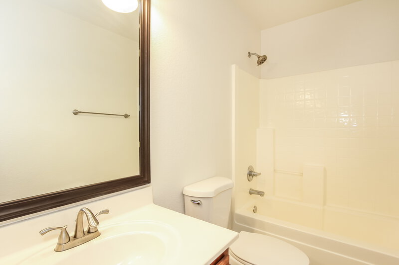 2,545/Mo, 1149 E Lowell Ave Gilbert, AZ 85295 Bathroom View