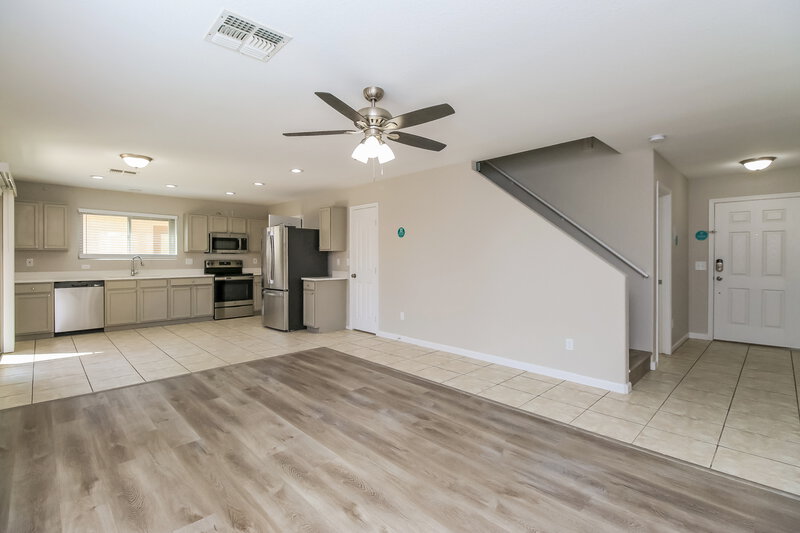 1,840/Mo, 3453 S Chaparral Rd Apache Junction, AZ 85119 Living Room View 3