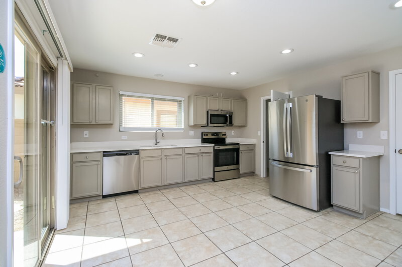 1,840/Mo, 3453 S Chaparral Rd Apache Junction, AZ 85119 Kitchen View