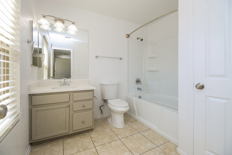 1,840/Mo, 3453 S Chaparral Rd Apache Junction, AZ 85119 Main Bathroom View