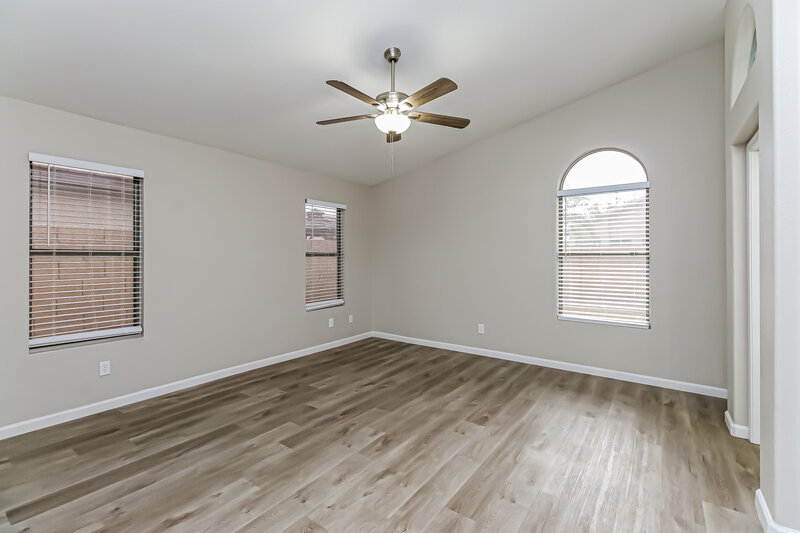 2,495/Mo, 477 E Devon Dr Gilbert, AZ 85296 Main Bedroom View
