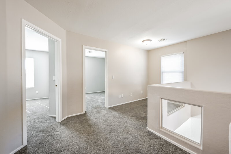 2,185/Mo, 2221 E Union Hls Dr Unit 160 Phoenix, AZ 85024 Loft View