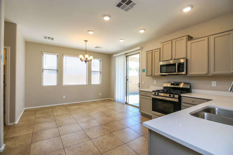 2,870/Mo, 20310 S 196th St Queen Creek, AZ 85142 Kitchen View