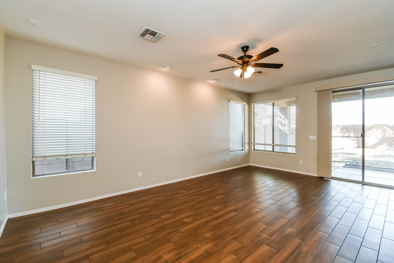 2,535/Mo, 3700 E Morning Star Ln Gilbert, AZ 85298 Living Room View 2