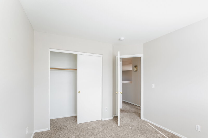 2,325/Mo, 2210 W Saint Catherine Ave Phoenix, AZ 85041 Misc View 11