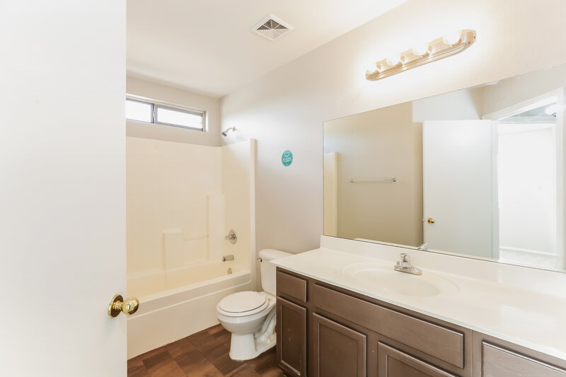 2,325/Mo, 2210 W Saint Catherine Ave Phoenix, AZ 85041 Misc View 13