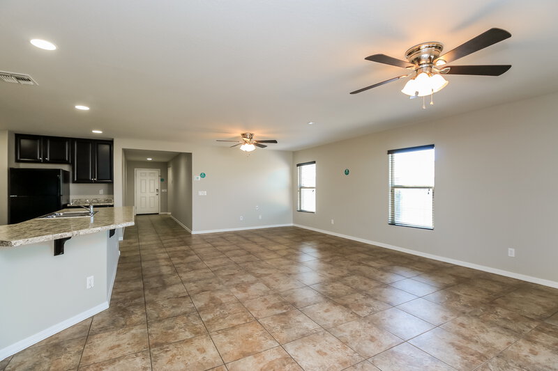 2,385/Mo, 10826 E Calypso Ave Mesa, AZ 85208 Living Room View 3