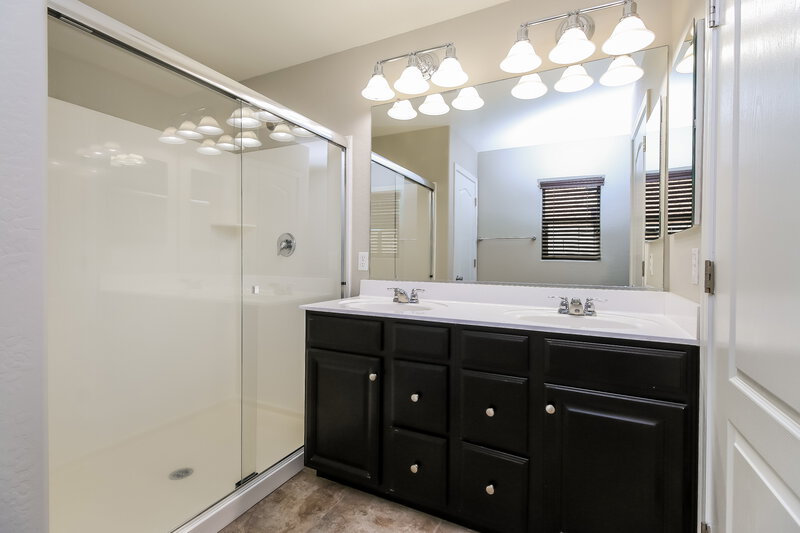 2,385/Mo, 10826 E Calypso Ave Mesa, AZ 85208 Main Bathroom View