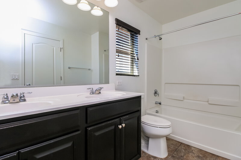 2,385/Mo, 10826 E Calypso Ave Mesa, AZ 85208 Bathroom View