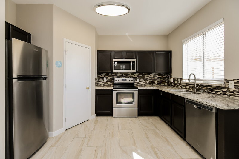 2,405/Mo, 2959 S Del Rancho Cir Mesa, AZ 85212 Kitchen View