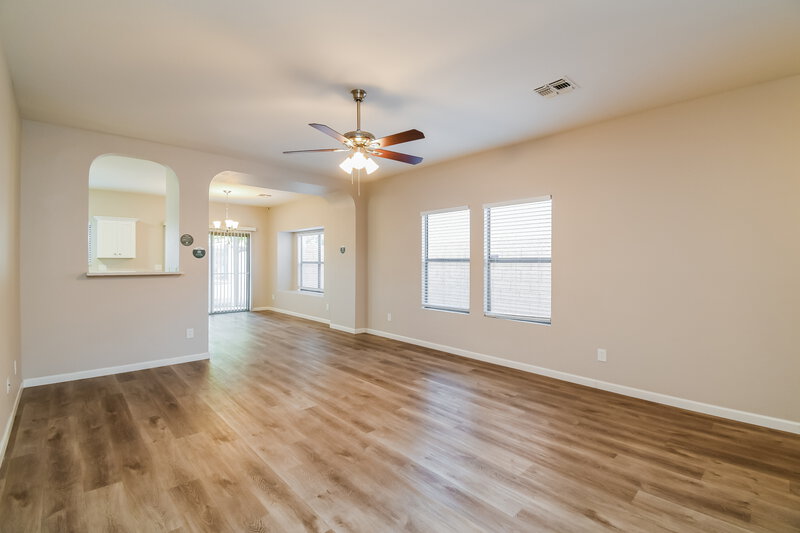 2,060/Mo, 10434 E Azalea Ave Mesa, AZ 85208 Living Room View