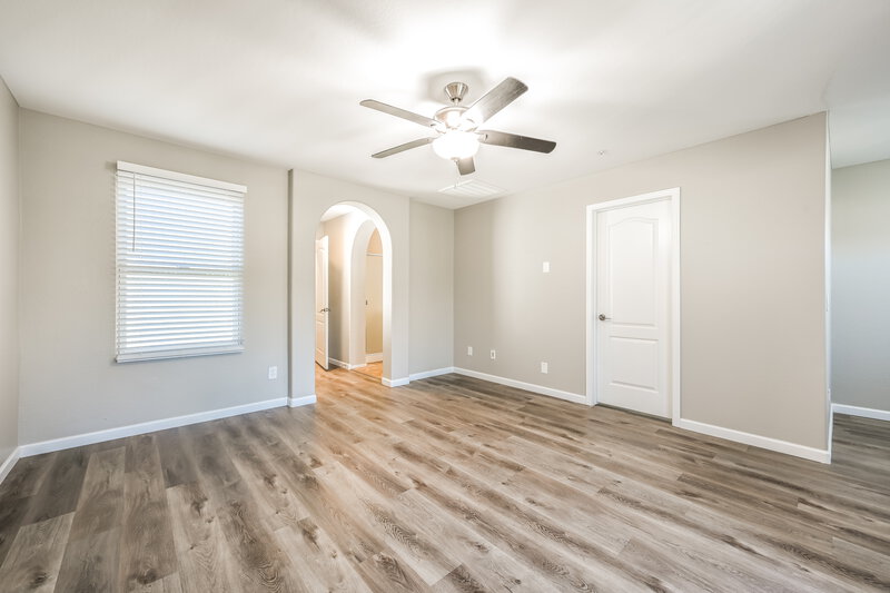 2,440/Mo, 28926 N 124th Dr Peoria, AZ 85383 Main Bedroom View 2