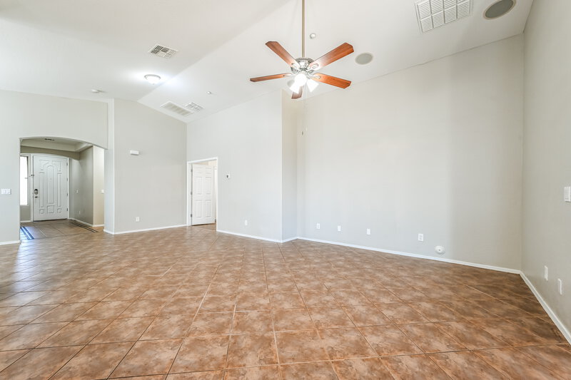 2,090/Mo, 12137 W Dove Wing Way Peoria, AZ 85383 Living Room View